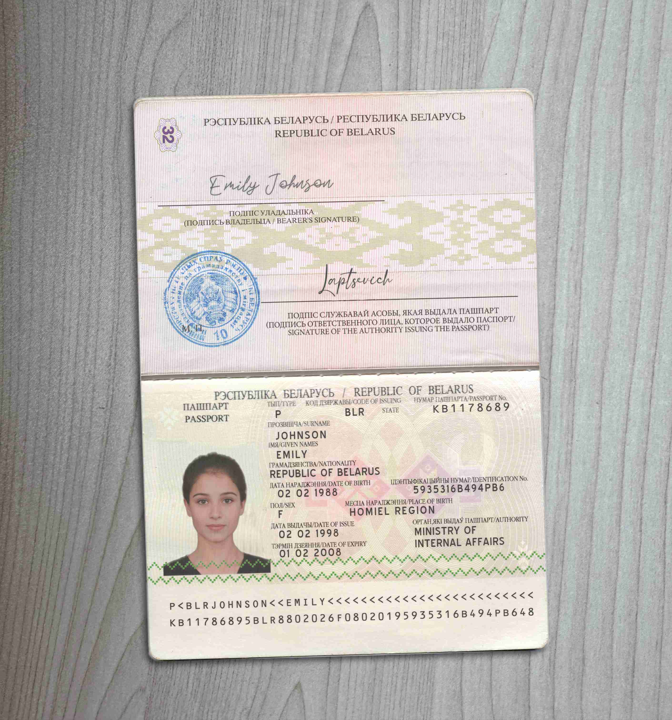 Vista previa del Pasaporte Bielorruso