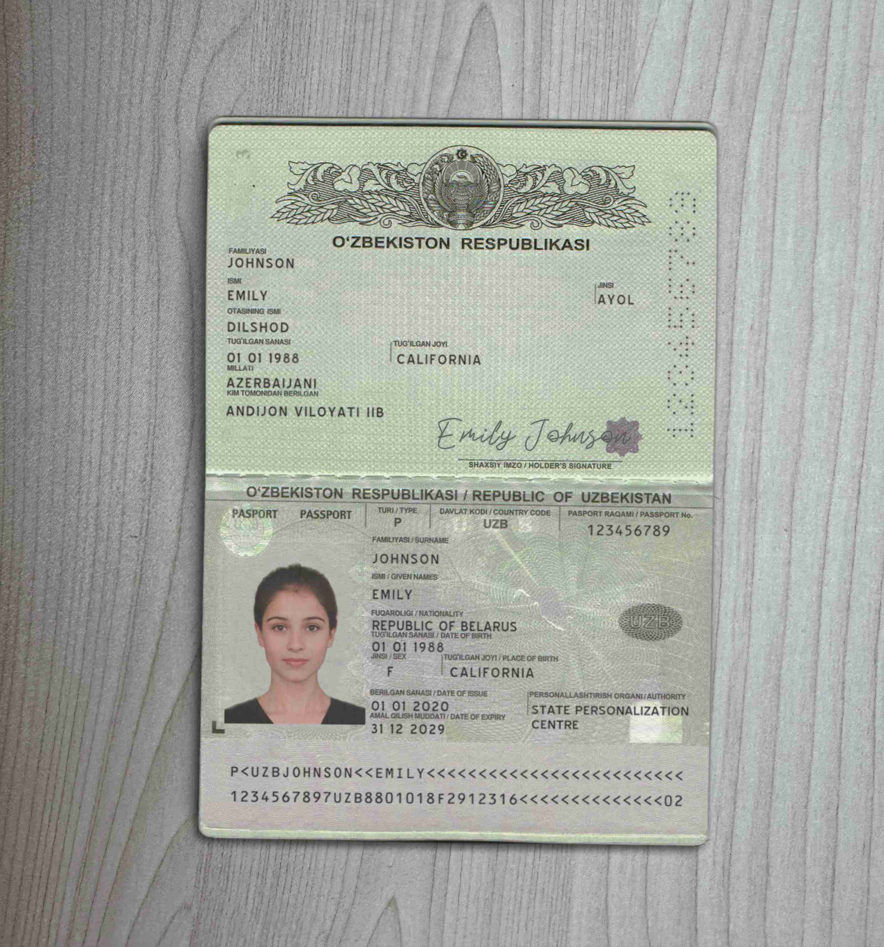 烏茲別克斯坦護照預覽